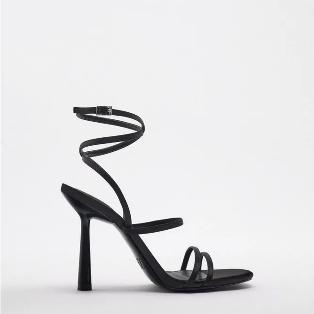 ZARA STRAPPY HIGH HEEL SANDALS
